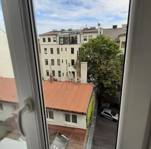 Relax 10 Minutes To Downtown Long Term Also Possible Apartman Bécs