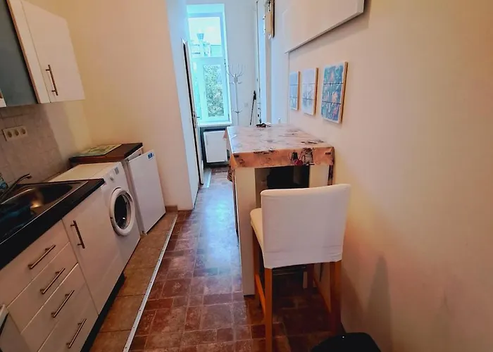 Relax 10 Minutes To Downtown Long Term Also Possible Apartman Bécs
